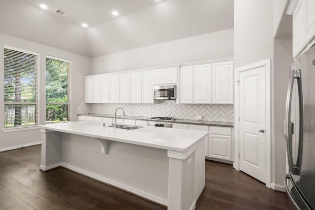 150 Mayfield Drive, Montgomery, TX 77316