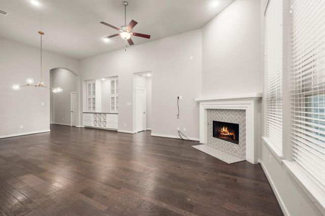 150 Mayfield Drive, Montgomery, TX 77316