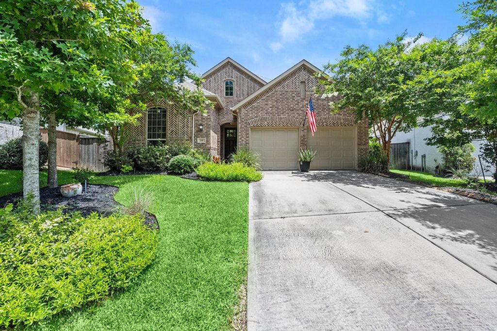150 Mayfield Drive, Montgomery, TX 77316