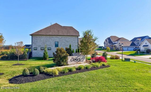 1331 Wagon Hitch Rd, Knoxville, TN 37934