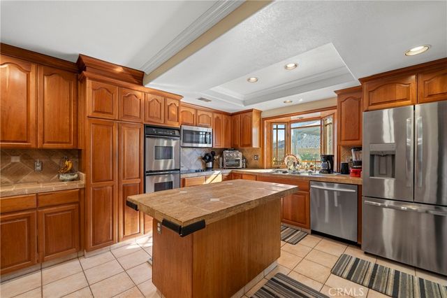 4346 E Casselle Avenue, Orange, CA 92869