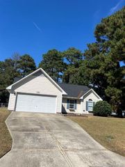 1585 Clan campbell Drive, Raeford, NC 28376
