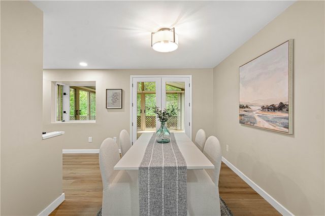175 Parkedge Rd, Green Tree, PA 15220