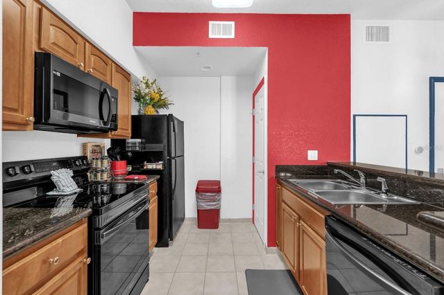 8112 POINCIANA BLVD 1214, Orlando, FL 32821