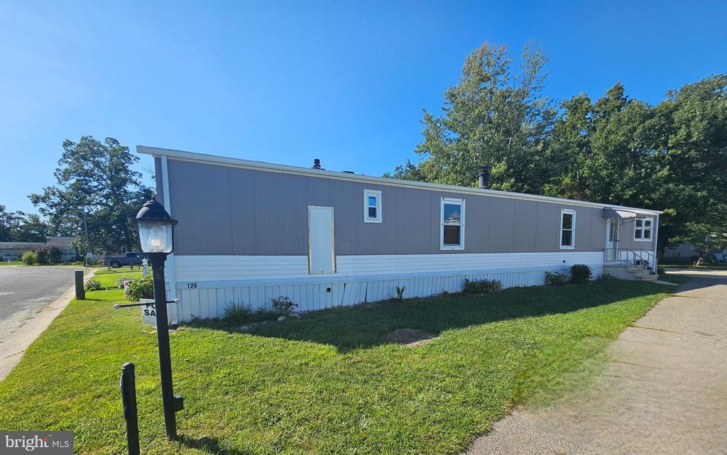 124 COUNTRY LN #124, BUENA, NJ 08310 — exterior