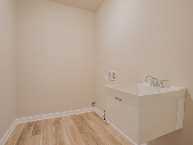 7502 E 116th Avenue, Crown Point, IN 46307