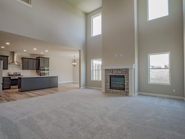 7502 E 116th Avenue, Crown Point, IN 46307