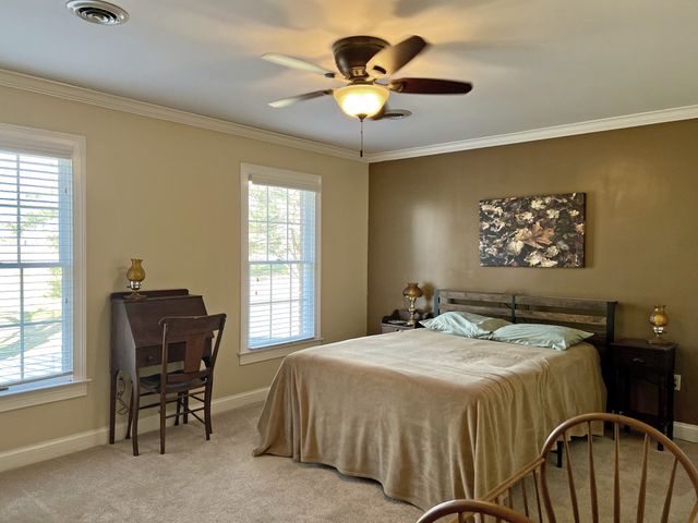 1102 Woodmont Cir, Franklin, KY 42134