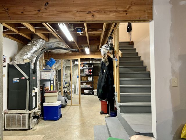 1102 Woodmont Cir, Franklin, KY 42134