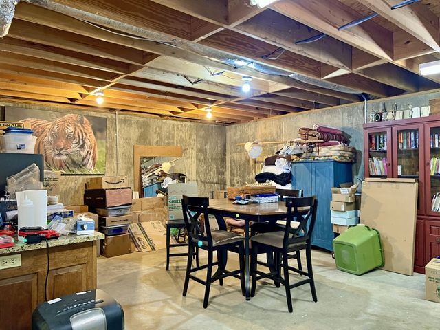 1102 Woodmont Cir, Franklin, KY 42134