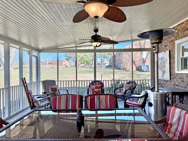 1102 Woodmont Cir, Franklin, KY 42134