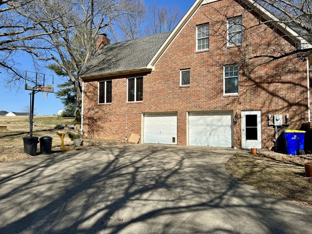 1102 Woodmont Cir, Franklin, KY 42134