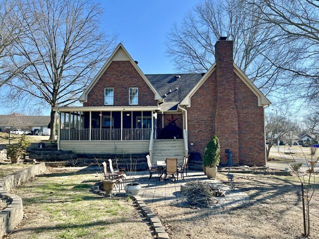 1102 Woodmont Cir, Franklin, KY 42134