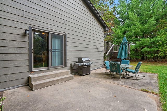 536 218th Avenue NE, East Bethel, MN 55011