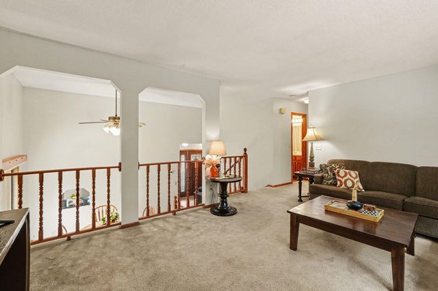 536 218th Avenue NE, East Bethel, MN 55011