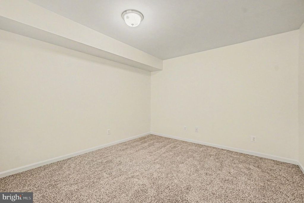 Image 5 of property listing at 414 CHARLESTOWN CROSSING BLVD, North East, MD 21901