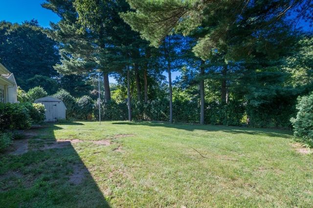 63 Tinkham Rd, Springfield, MA 01129
