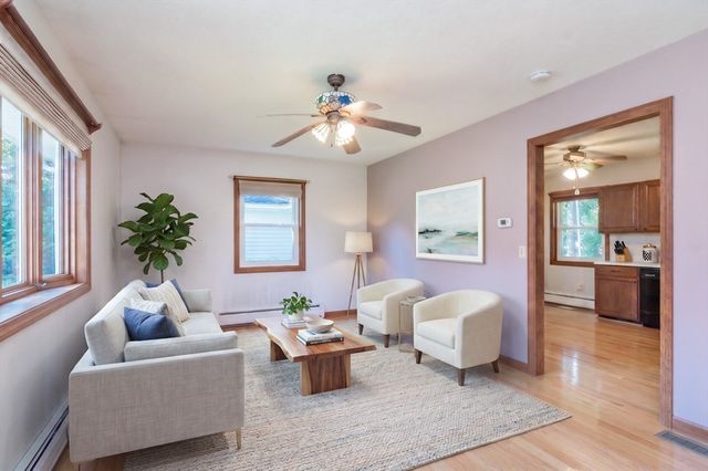 63 Tinkham Rd, Springfield, MA 01129