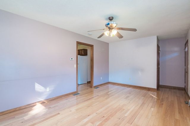 63 Tinkham Rd, Springfield, MA 01129