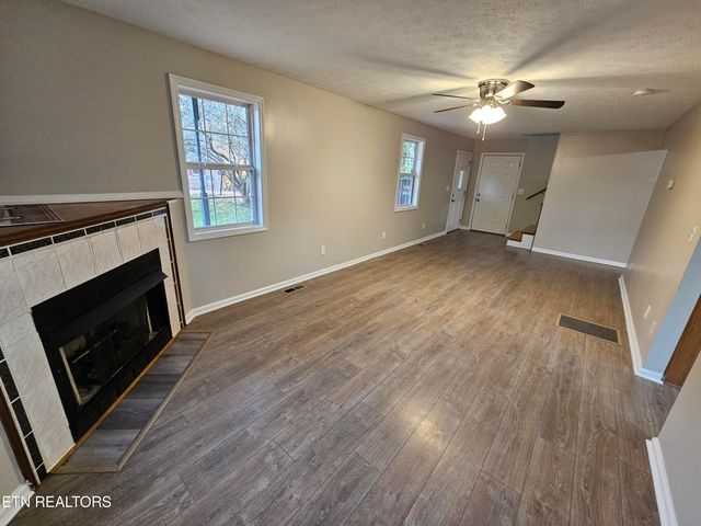 119 Banks Tr, Kodak, TN 37764