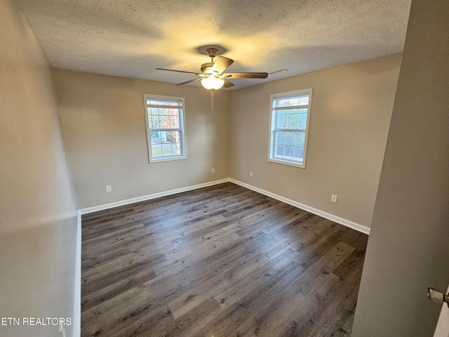 119 Banks Tr, Kodak, TN 37764