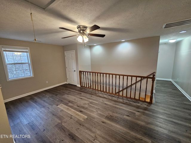 119 Banks Tr, Kodak, TN 37764