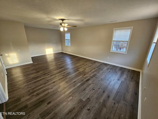 119 Banks Tr, Kodak, TN 37764