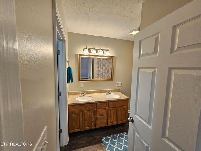 119 Banks Tr, Kodak, TN 37764