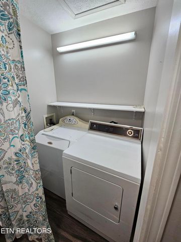 119 Banks Tr, Kodak, TN 37764