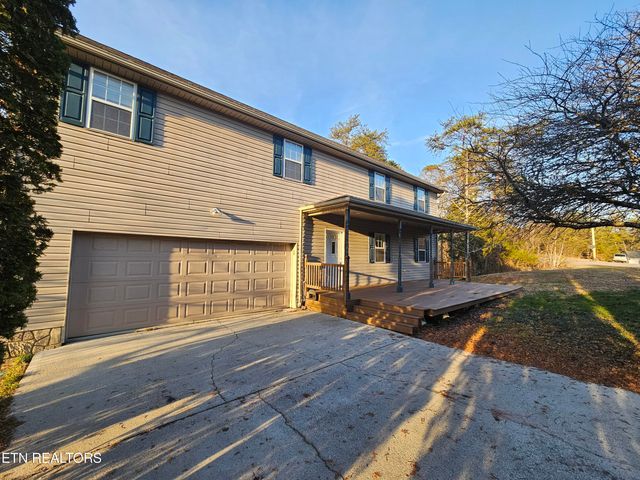 119 Banks Tr, Kodak, TN 37764