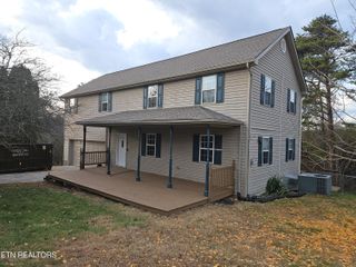 119 Banks Tr, Kodak, TN 37764