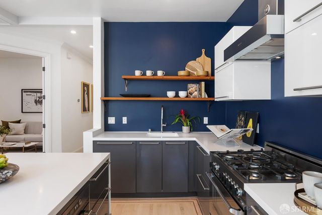 527 Lincoln Way, San Francisco, CA 94122