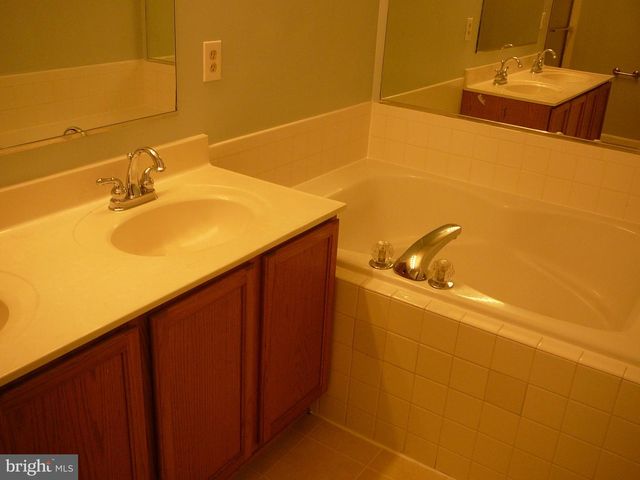 406 PARK COVE DR, Stafford, VA 22554