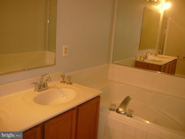406 PARK COVE DR, Stafford, VA 22554