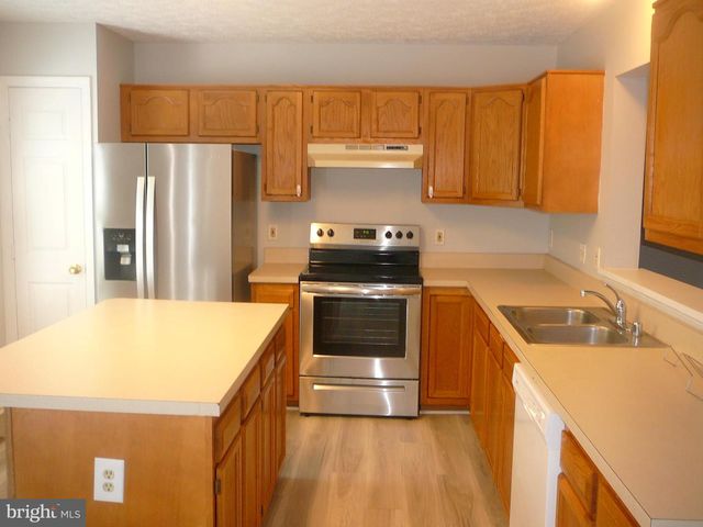 406 PARK COVE DR, Stafford, VA 22554