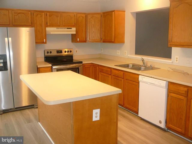 406 PARK COVE DR, Stafford, VA 22554