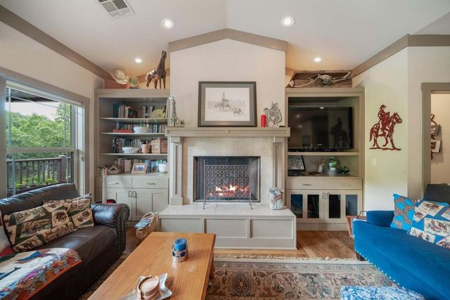 2243 Lower Waterfall Road, Grove, OK 74344