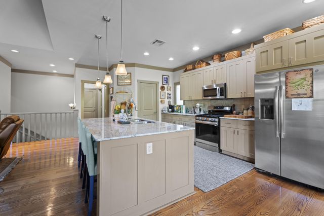 2243 Lower Waterfall Road, Grove, OK 74344