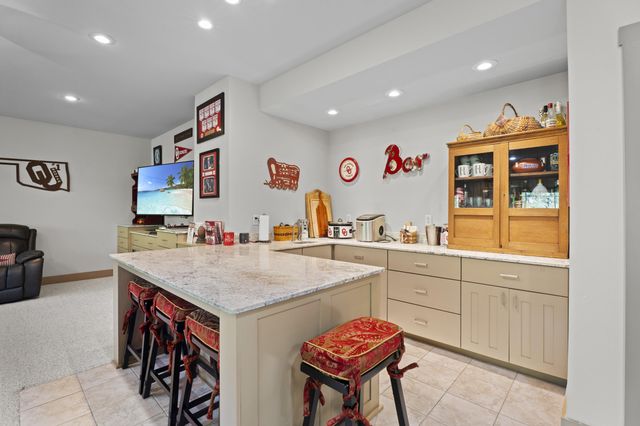 2243 Lower Waterfall Road, Grove, OK 74344