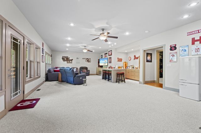 2243 Lower Waterfall Road, Grove, OK 74344