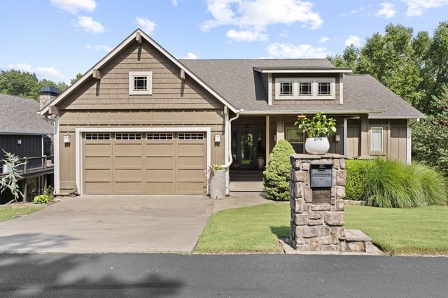 2243 Lower Waterfall Road, Grove, OK 74344