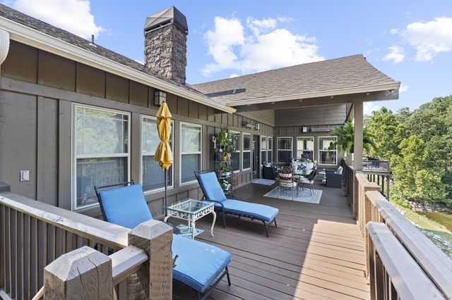 2243 Lower Waterfall Road, Grove, OK 74344