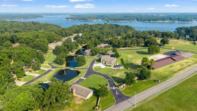 2243 Lower Waterfall Road, Grove, OK 74344