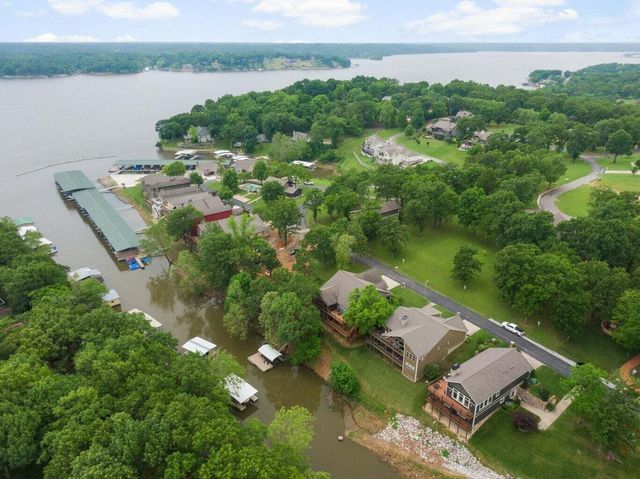 2243 Lower Waterfall Road, Grove, OK 74344