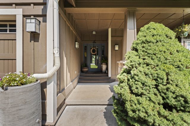 2243 Lower Waterfall Road, Grove, OK 74344