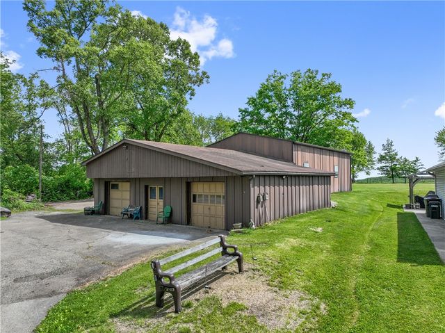 2834 Washington Blvd, Liberty Boro, PA 15133