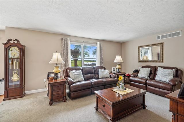 2834 Washington Blvd, Liberty Boro, PA 15133