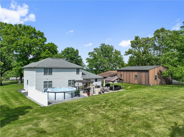 2834 Washington Blvd, Liberty Boro, PA 15133