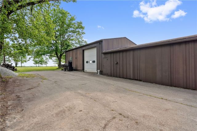 2834 Washington Blvd, Liberty Boro, PA 15133
