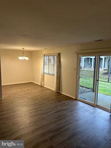 65 SANDRA RD, Voorhees, NJ 08043